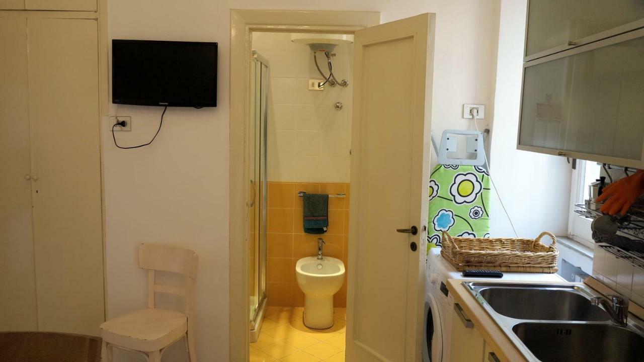 Spacious Panoramic Apartment - Half Way Center-Vomero District Nápoles Exterior foto