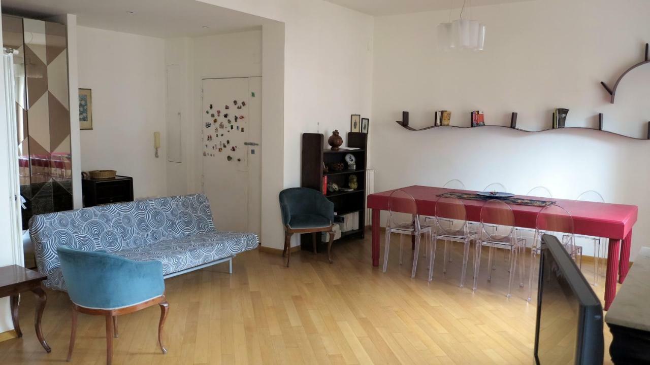 Spacious Panoramic Apartment - Half Way Center-Vomero District Nápoles Exterior foto